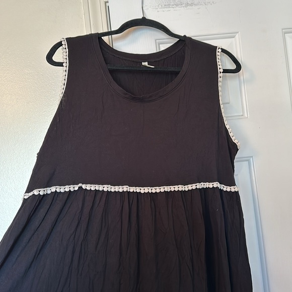 Black tunic tank top - Picture 2 of 5